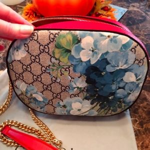 Gucci bloom cross body bag